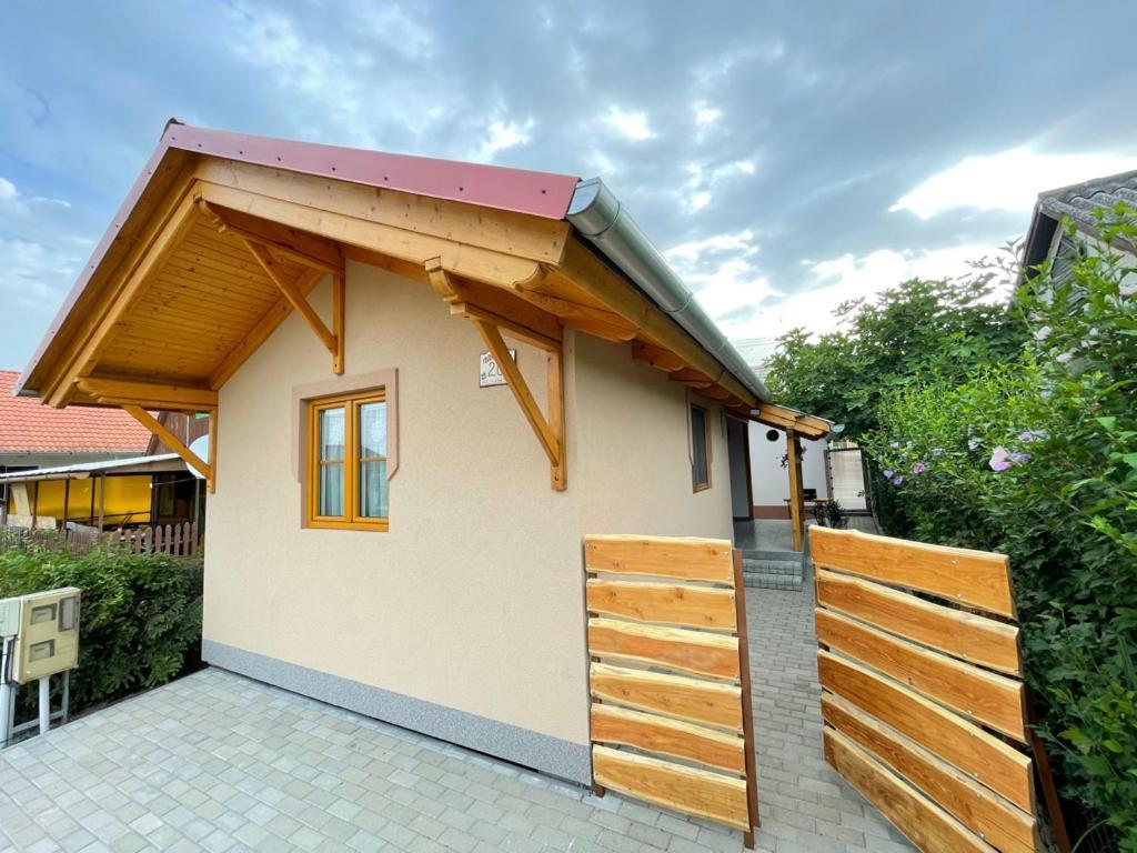 Ibolya Apartman Csisztapuszta Exterior foto