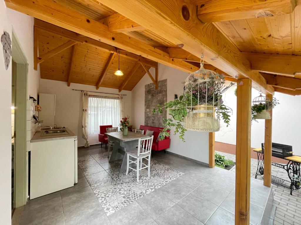 Ibolya Apartman Csisztapuszta Exterior foto
